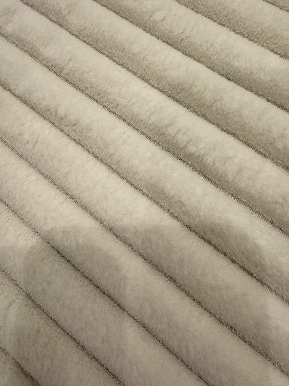 couverture CREME 220/240CM avec 2 taies d d'oreiller