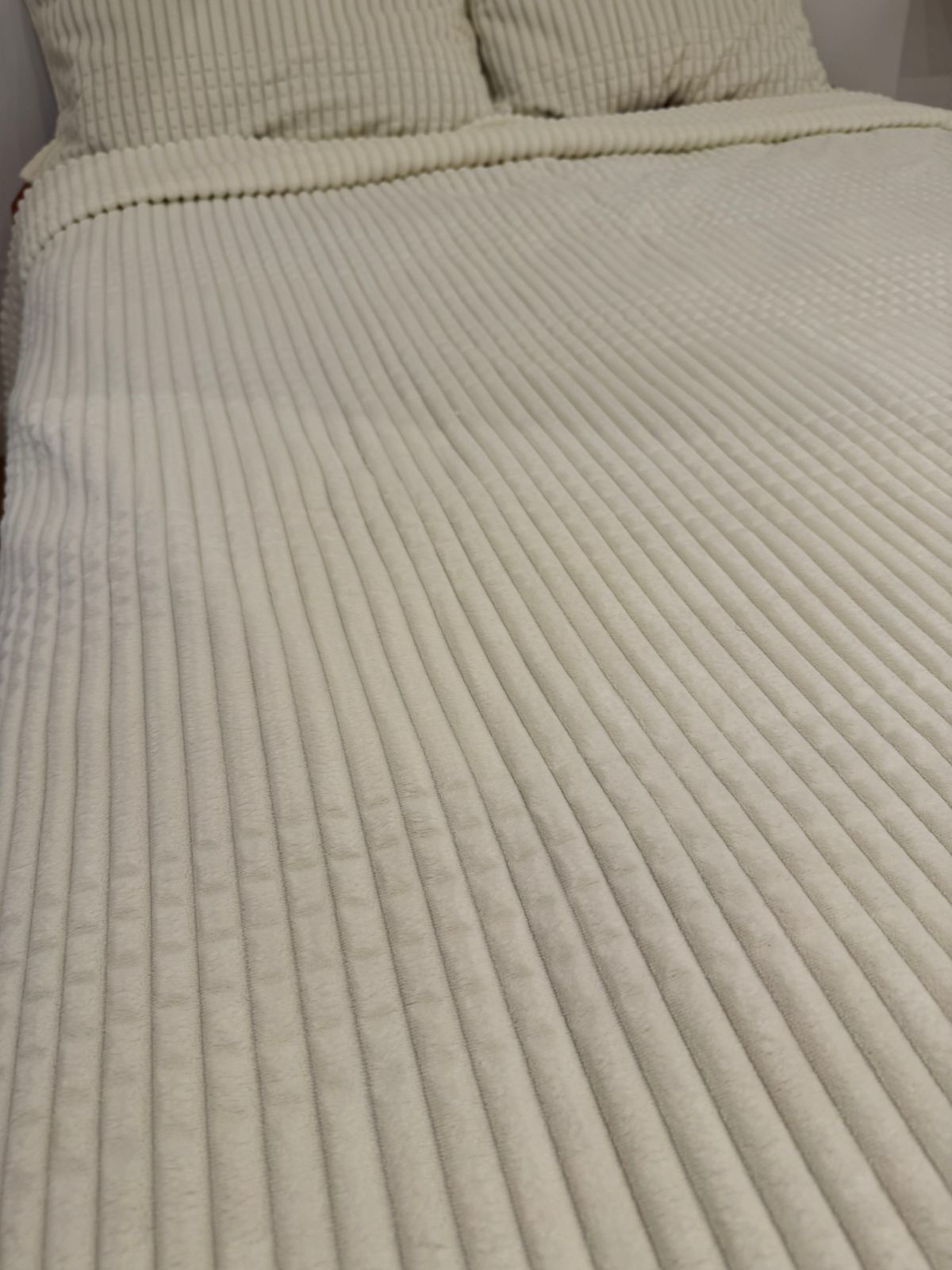 couverture CREME 220/240CM avec 2 taies d d'oreiller