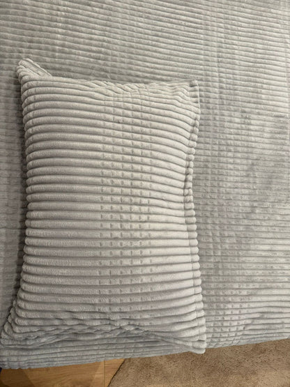 couverture GRIS  220/240CM avec 2 taies d d'oreiller