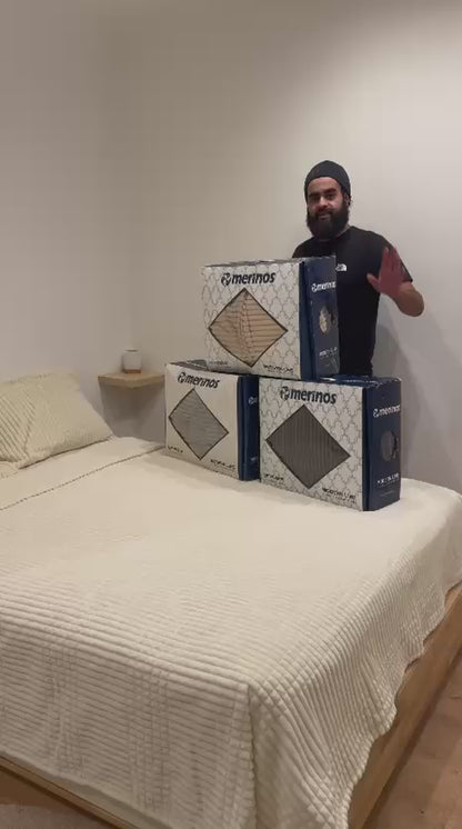 couverture GRIS  220/240CM avec 2 taies d d'oreiller